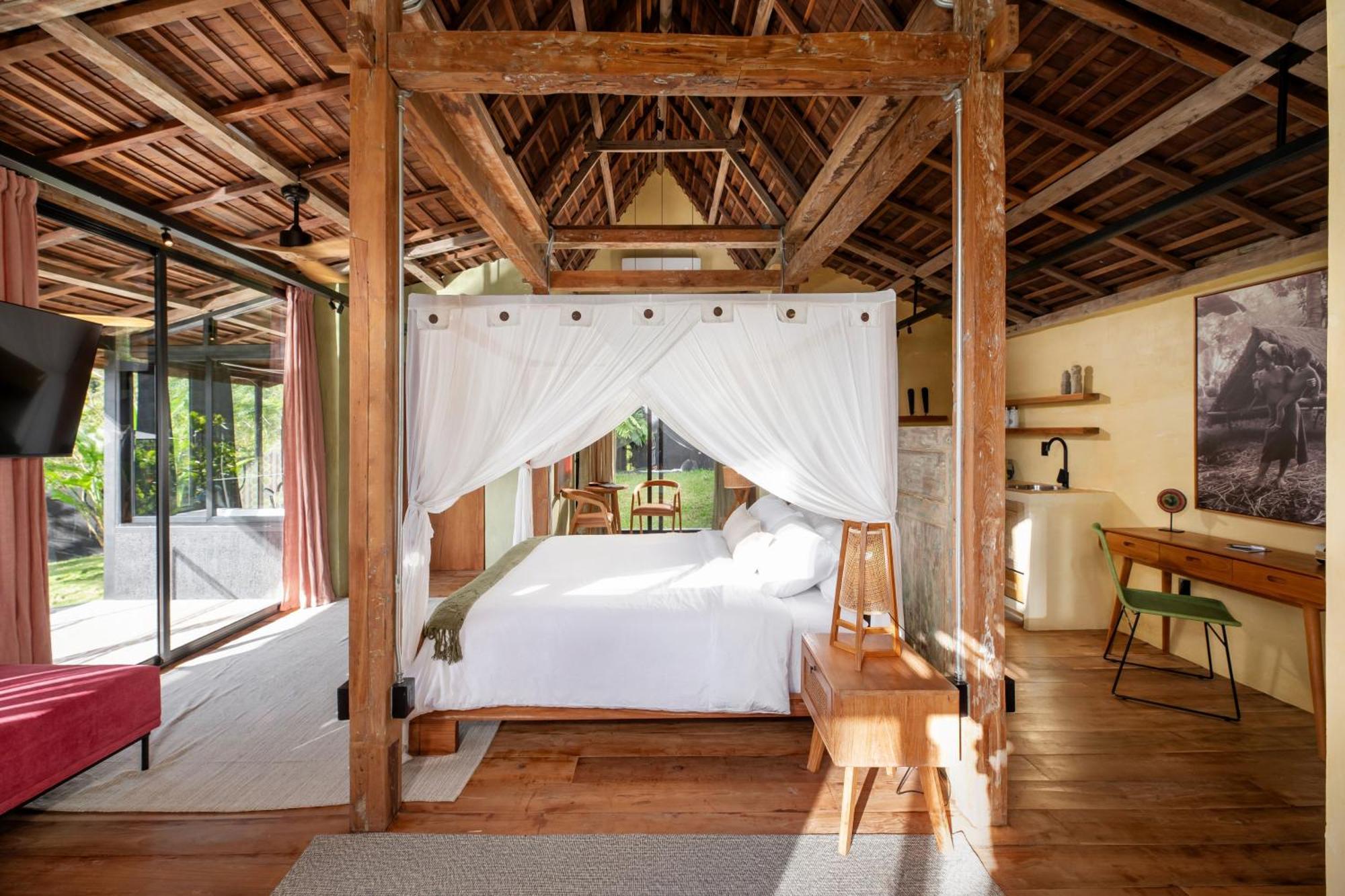 Sumba Lodge Manuel Antonio Exterior photo